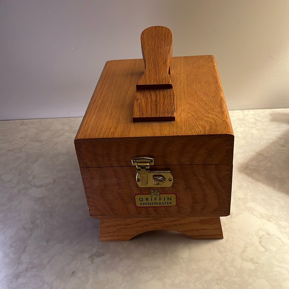 Vintage Griffin Shinemaster Shoe Shine Box